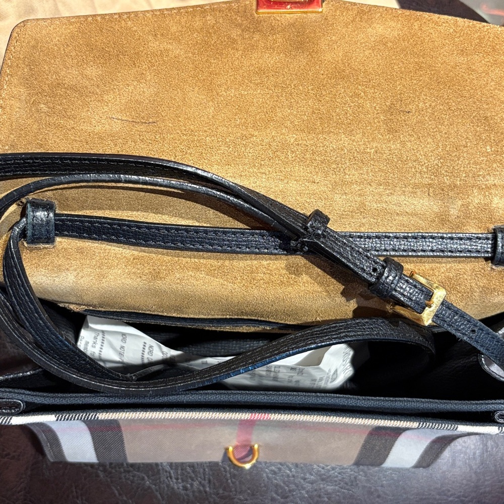 Burberry Bag and Wallet Set - Picture 7 of 16